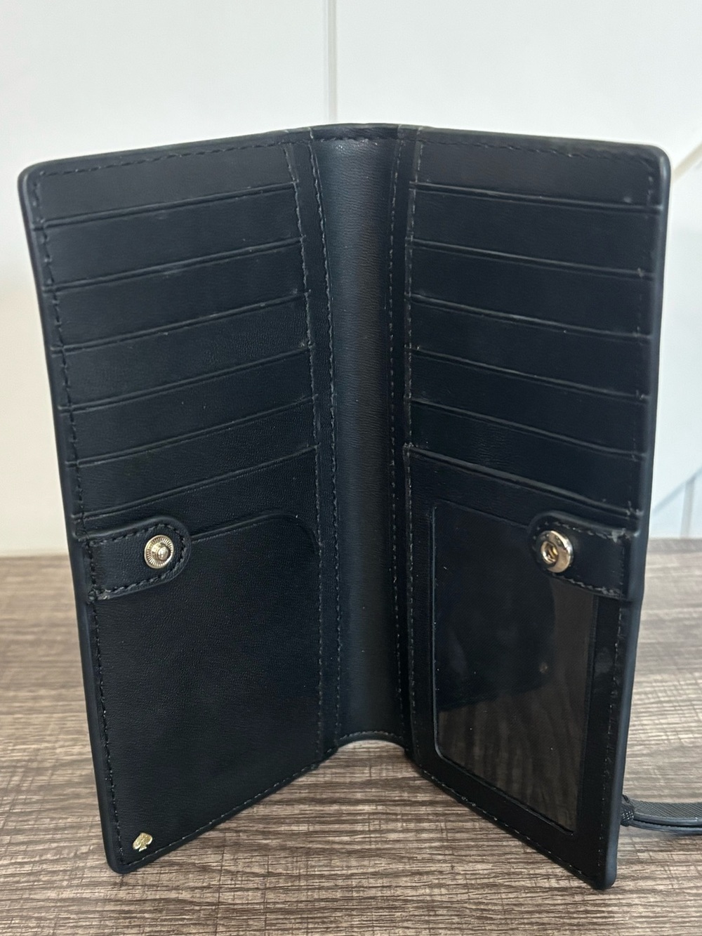 Kate Spade New York Cameron Penguin 🐧 Large Slim Bifold Wallet - Picture 5 of 11